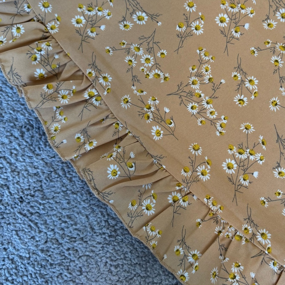Yellow Floral Ruffle Blouse - Picture 3 of 4